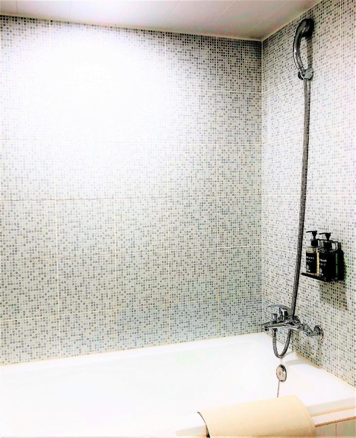 Holo Hotel Tainan Bagian luar foto