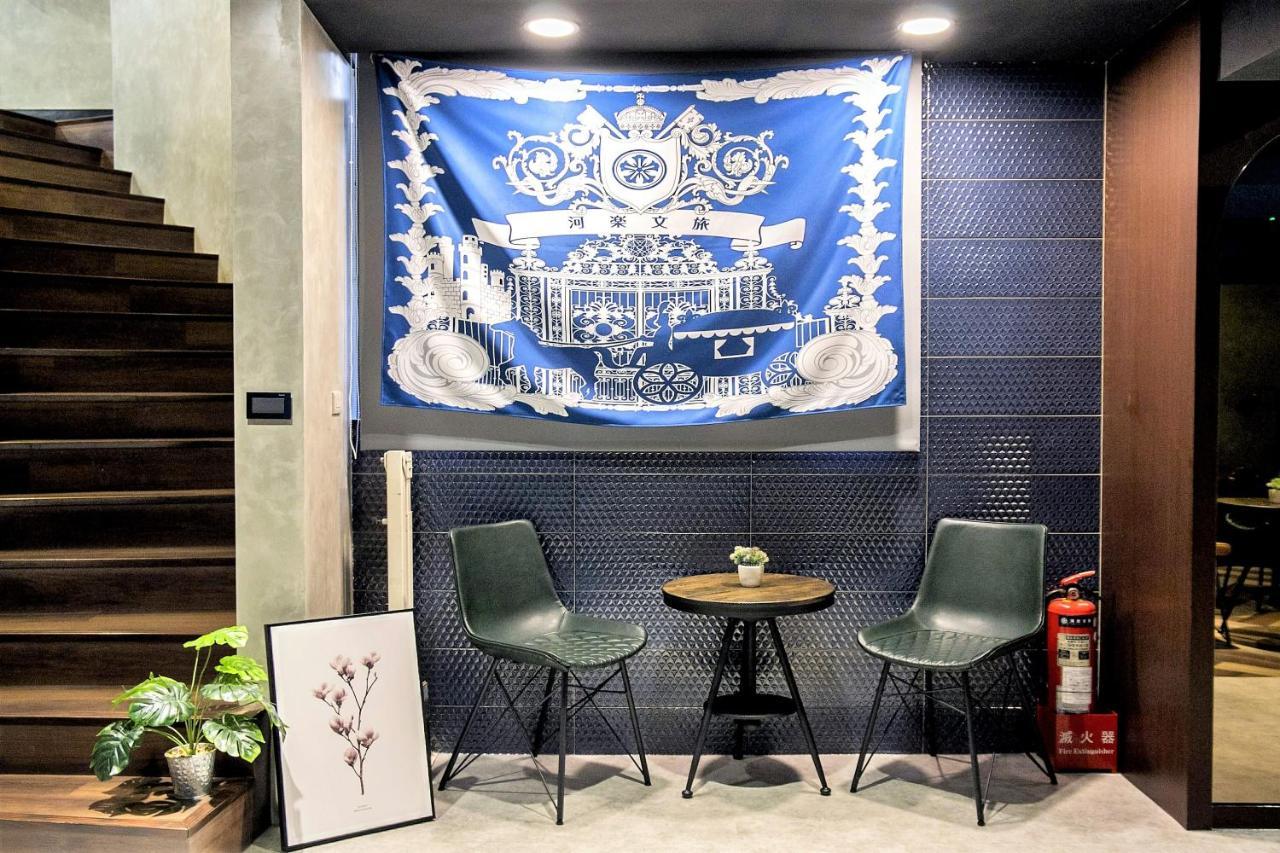 Holo Hotel Tainan Bagian luar foto
