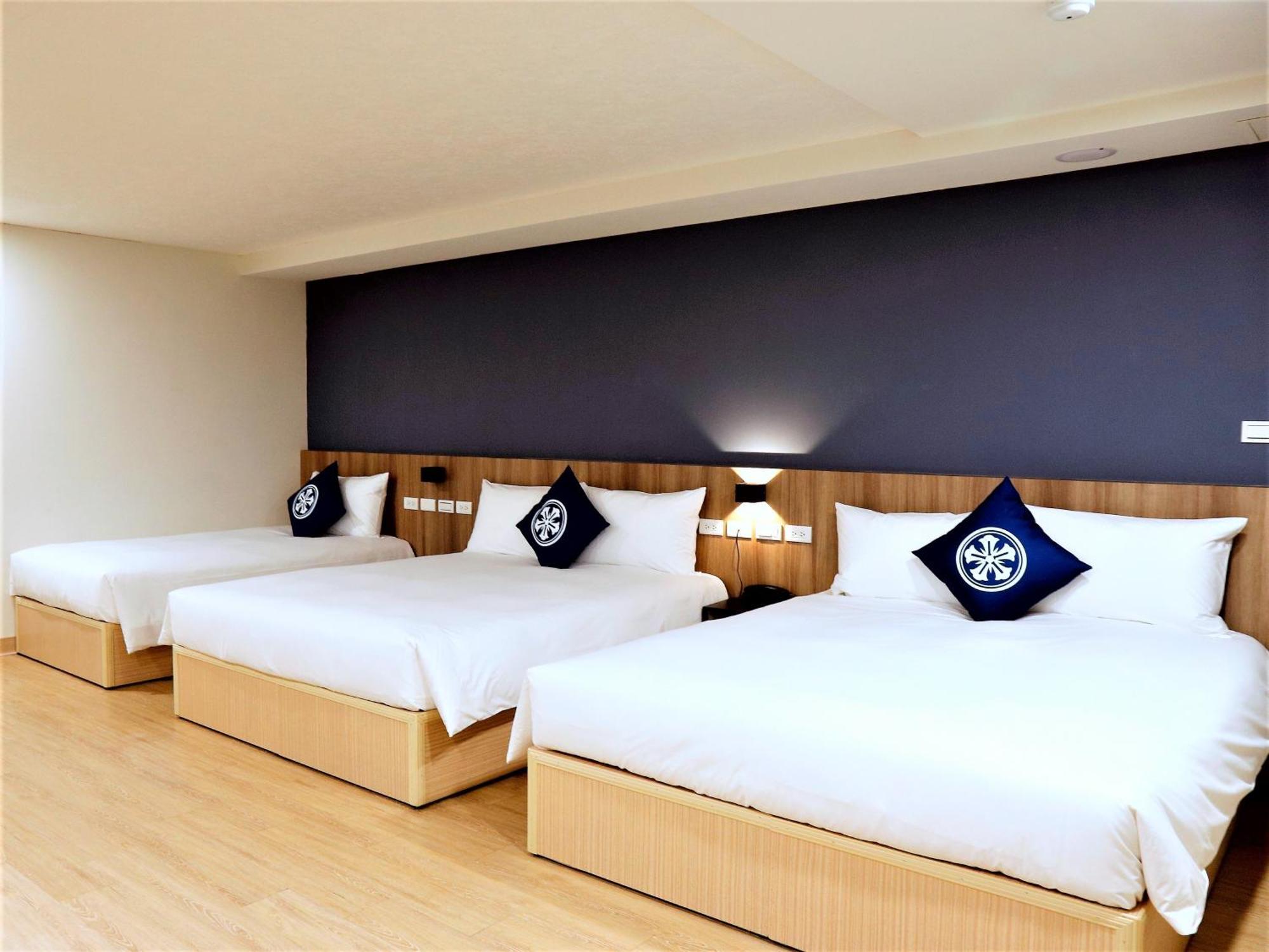 Holo Hotel Tainan Bagian luar foto
